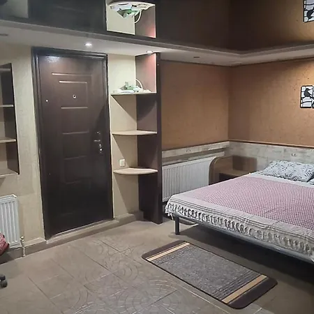 сдам номер посуточно у моря совиньон Apartment *