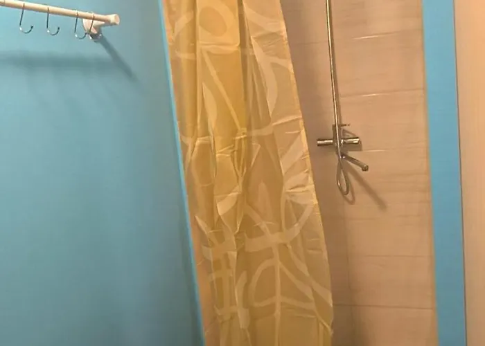 сдам номер посуточно у моря совиньон Apartment